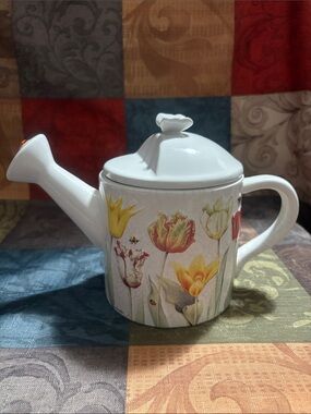🌷Marjolein Bastin Signed Watering Can Teapot.